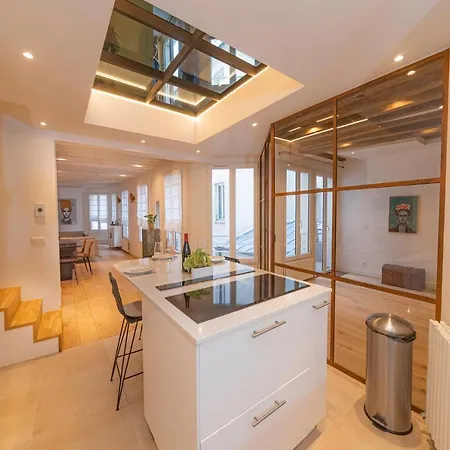 Lovely Apartment, Heart Of Center Apartmán