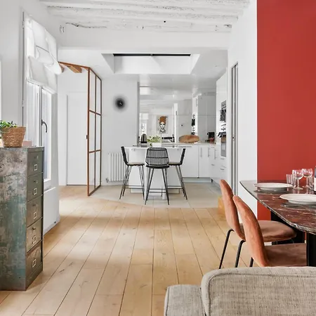 Lovely Apartment, Heart Of Center Apartament *