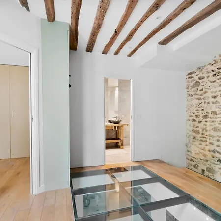 Lovely Apartment, Heart Of Center Apartament *